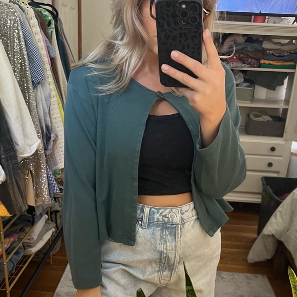 Soft Cardigan - Picture 2 of 8